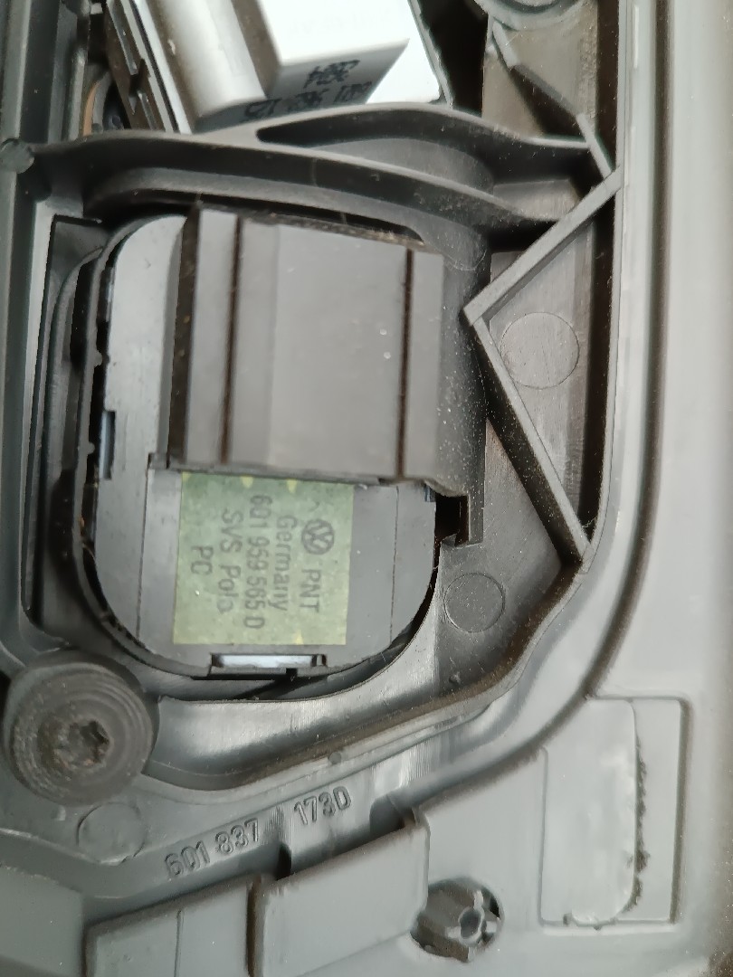Quartela de porta frente esquerda VOLKSWAGEN POLO (9N_) | 01 - 14 Imagem-5