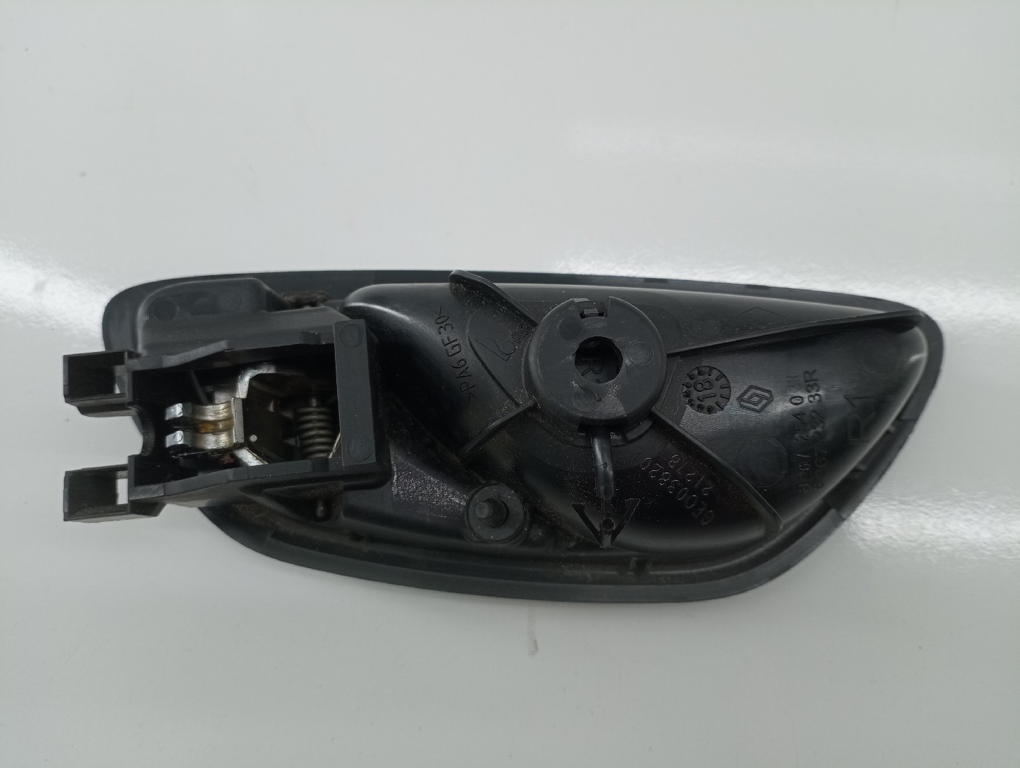 Puxador interior de porta traseira direita RENAULT MEGANE IV Hatchback (B9A/M/N_) | 15 -  Imagem-1