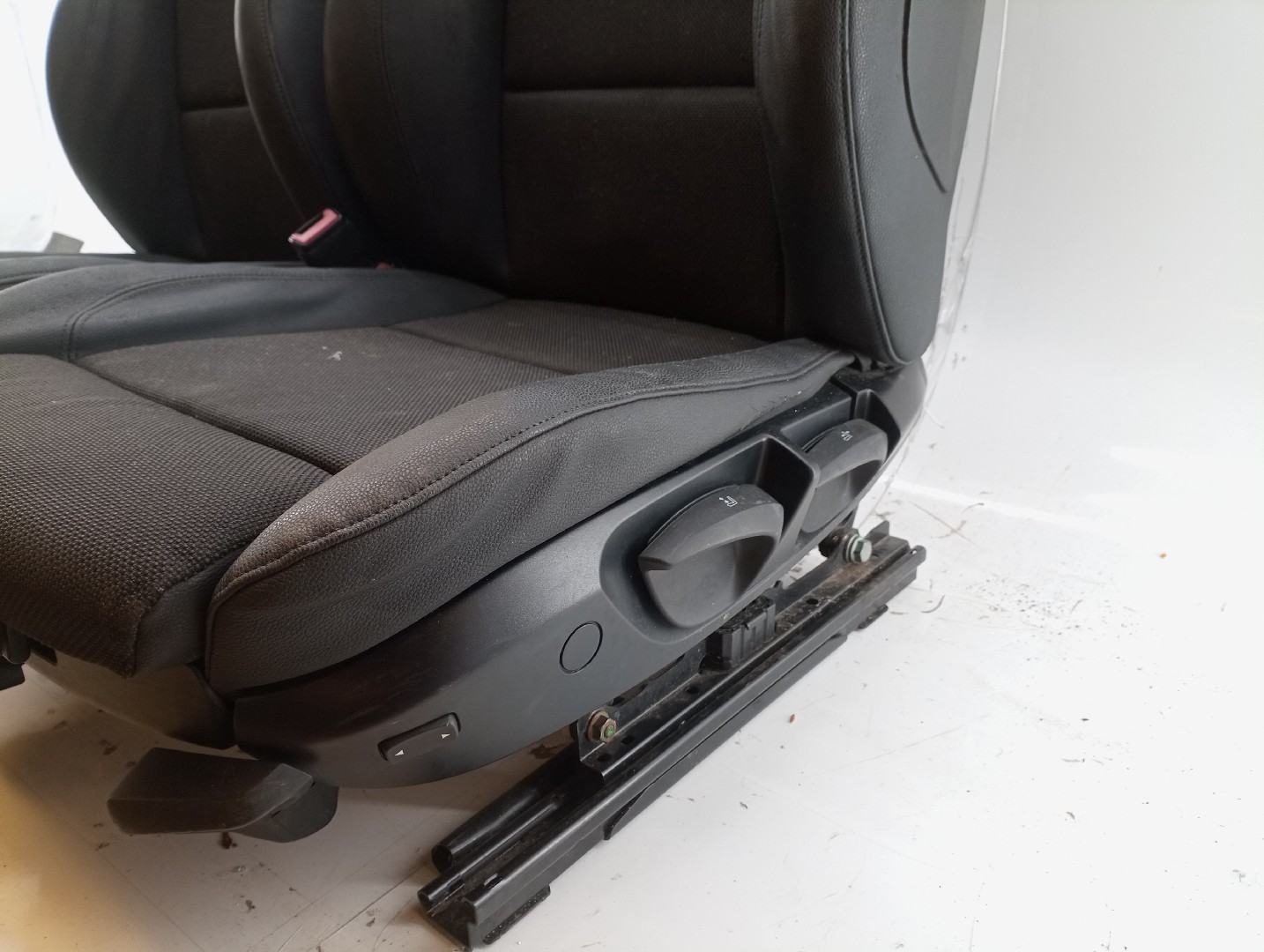 Bancos Frente BMW 1 (E87) | 03 - 13 Imagem-1