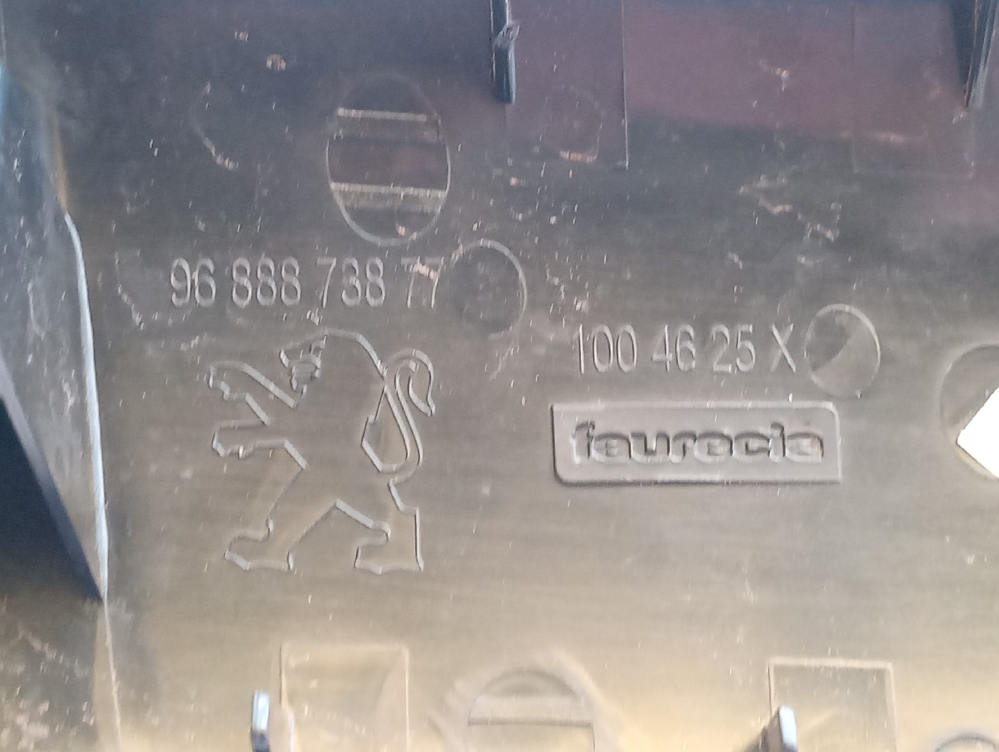 Friso do Tablier PEUGEOT 508 I (8D_) | 10 - 18 Imagem-6