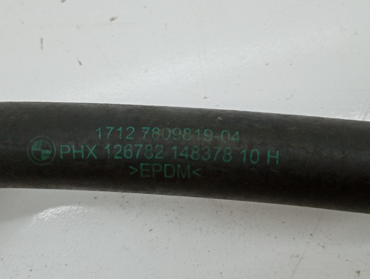 Tubo de Água BMW 5 (F10) | 09 - 16 Imagem-1