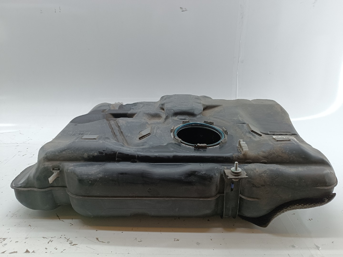 Depósito de Combustível MERCEDES-BENZ CLA Shooting Brake (X117) | 15 - 19 Imagem-3