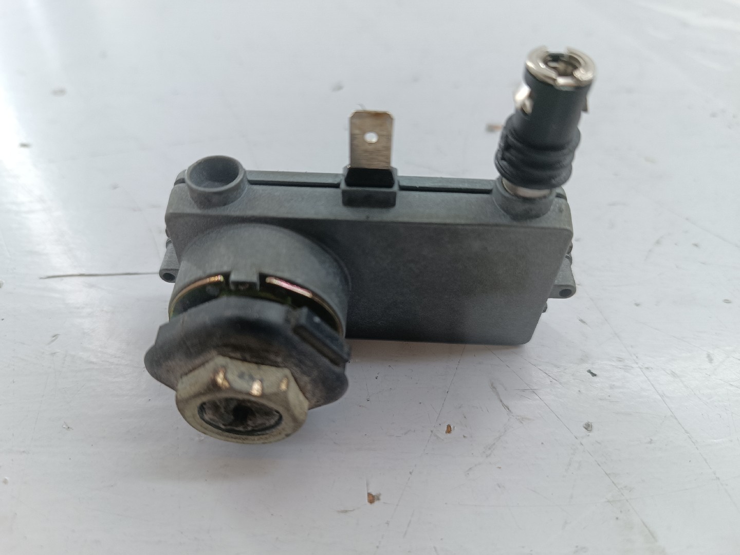 Amplificador de antena MINI MINI (R50, R53) | 01 - 06 Imagem-1