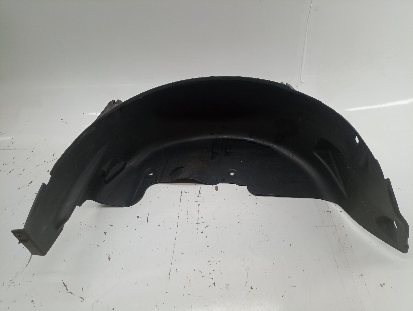 Cava de Roda Traseira Esquerda MINI MINI (R50, R53) | 01 - 06