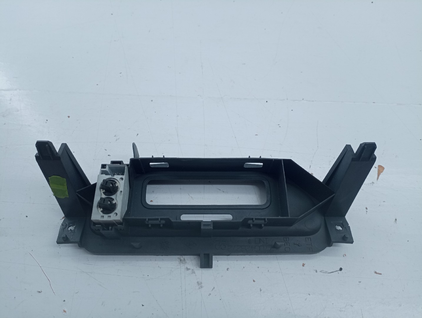 Moldura do display RENAULT CLIO II (BB_, CB_) | 98 -  Imagem-3