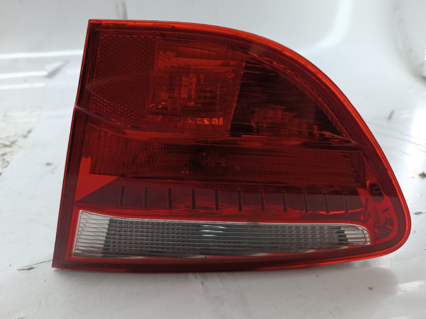 Farolim da Mala Direito SEAT EXEO ST (3R5) | 09 - 13 Imagem-7