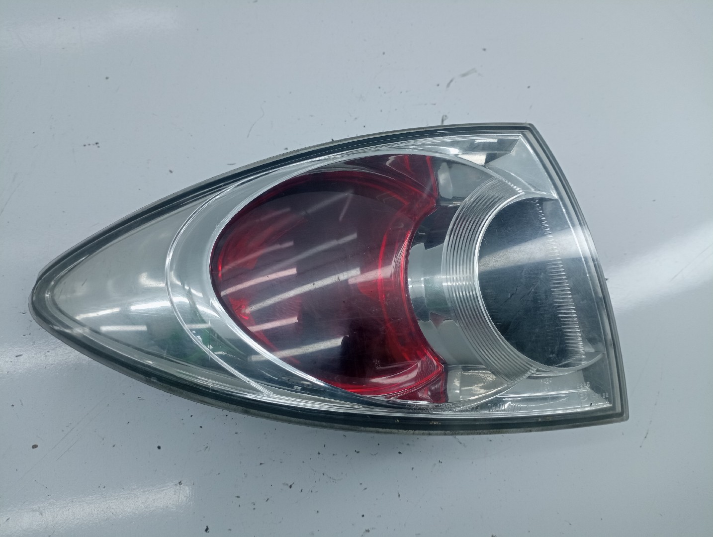 Farolim Stop Esquerdo MAZDA 6 três volumes (GG) | 02 - 08 Imagem-5