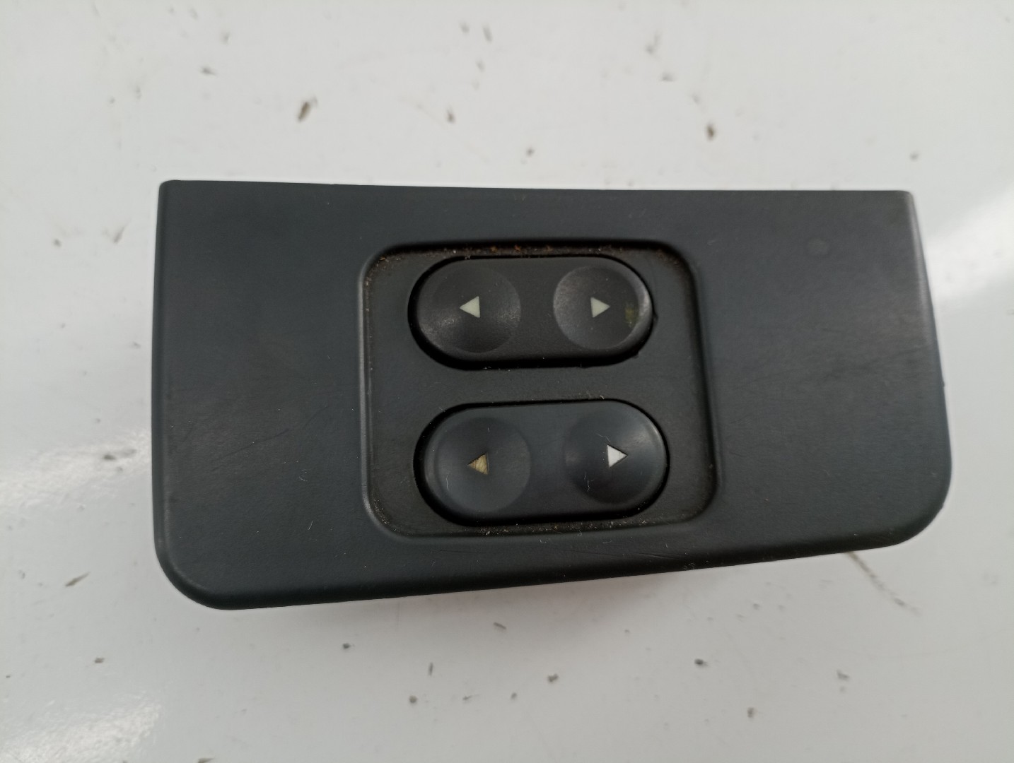 Comutador de vidro frente esquerdo FIAT PUNTO (176_) | 93 - 99