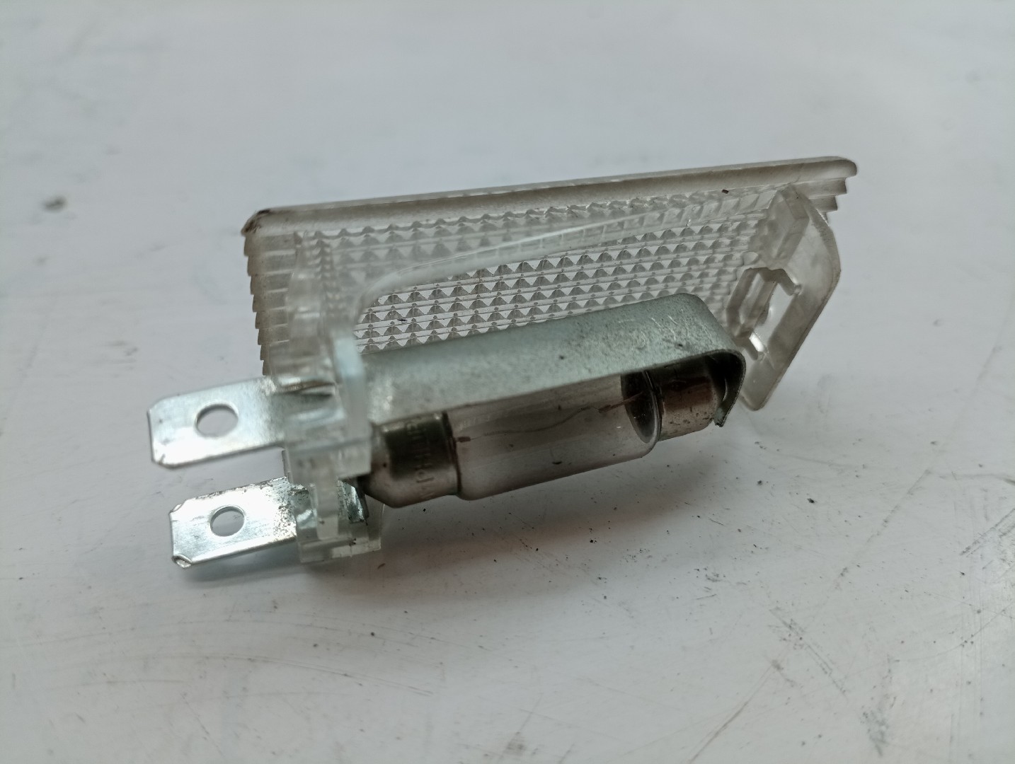 Luz de cortesia MINI MINI (R50, R53) | 01 - 06