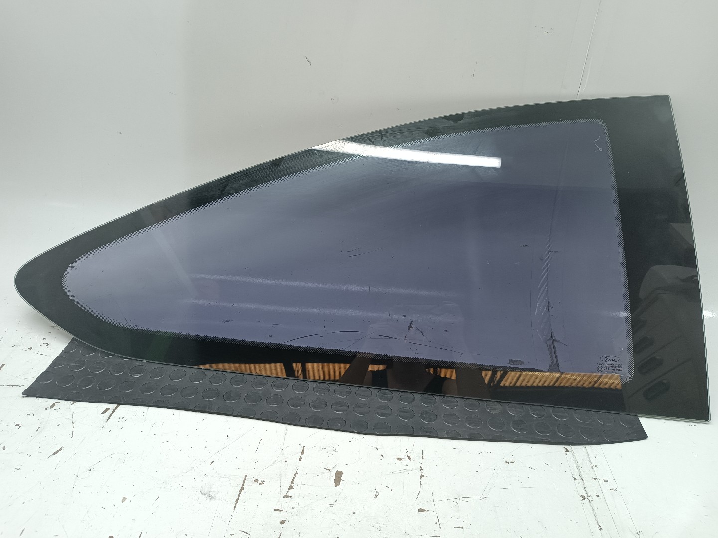 Vidro Traseiro Direito FORD FOCUS II (DA_, HCP, DP) | 04 - 13