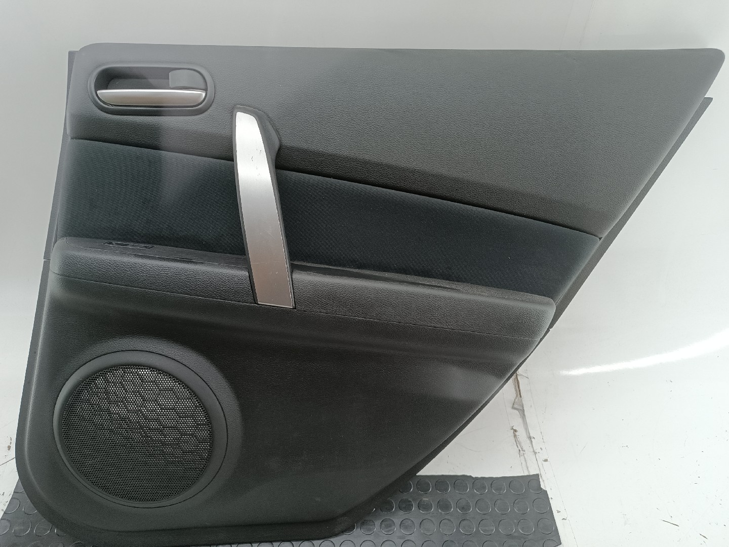 Quartela de porta trás direita MAZDA 6 Hatchback (GH) | 07 - 13