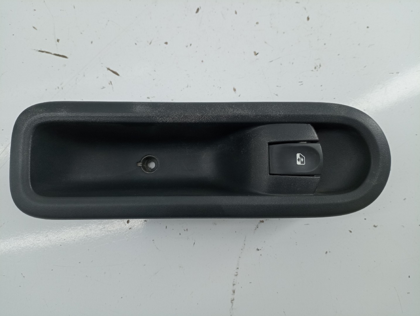 Comutador de vidro frente direito RENAULT CLIO III (BR0/1, CR0/1) | 05 - 