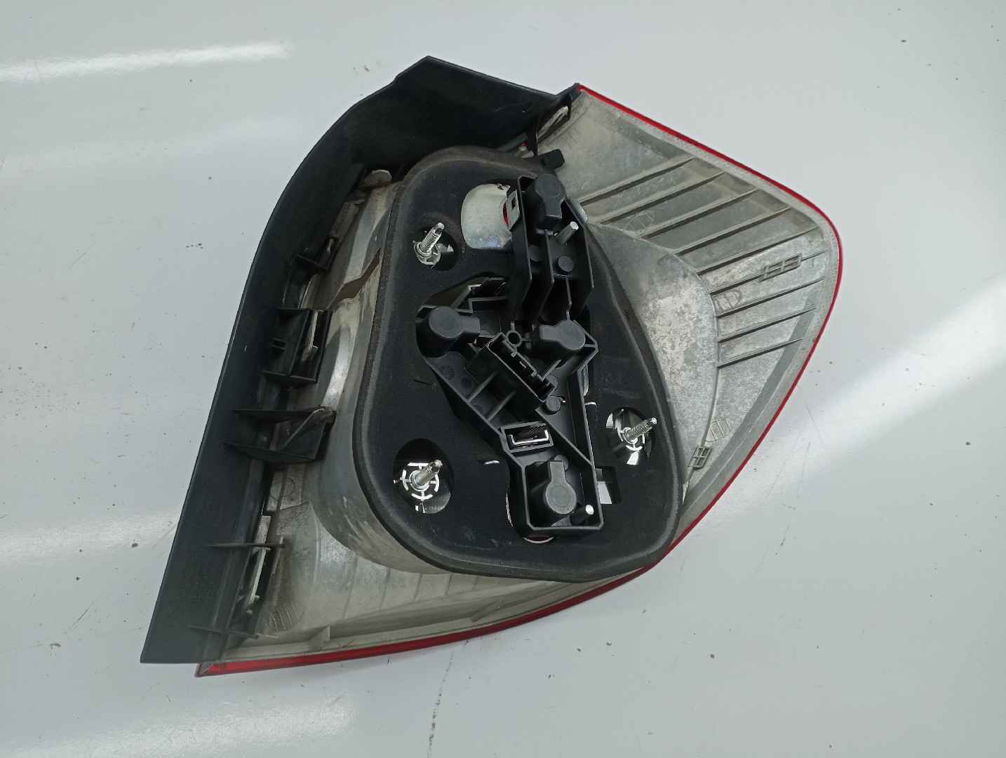 Farolim Stop Esquerdo BMW 1 (E87) | 03 - 13 Imagem-1