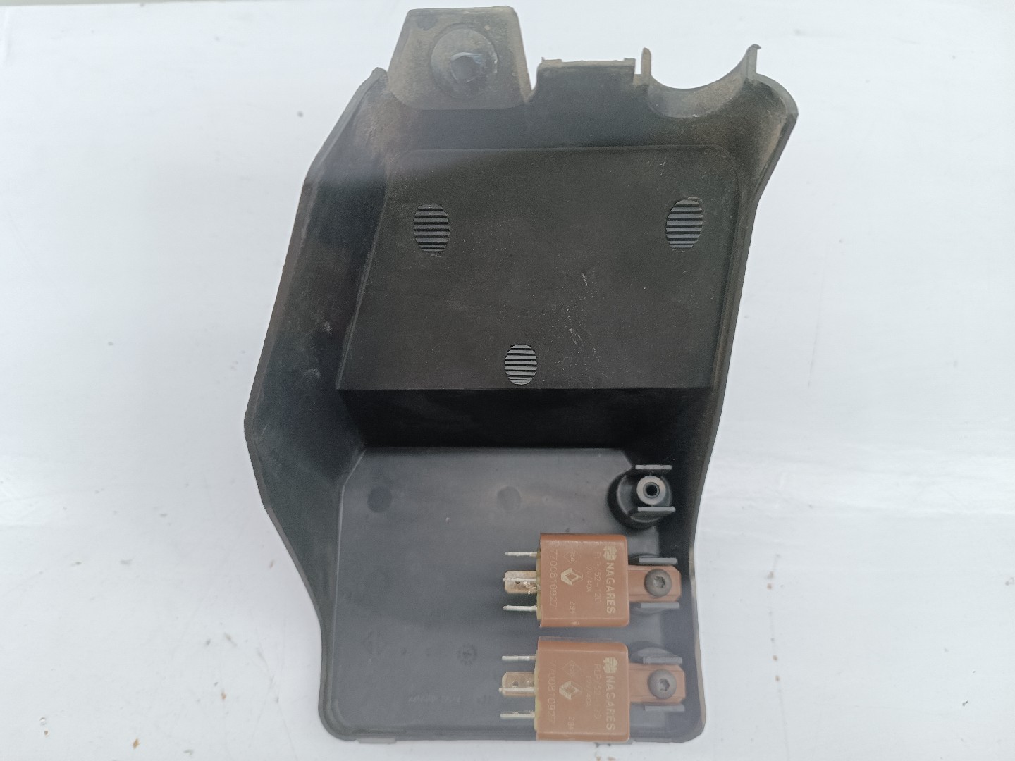 Tampa de caixa de fusiveis RENAULT CLIO I (B/C57_, 5/357_) | 90 - 98