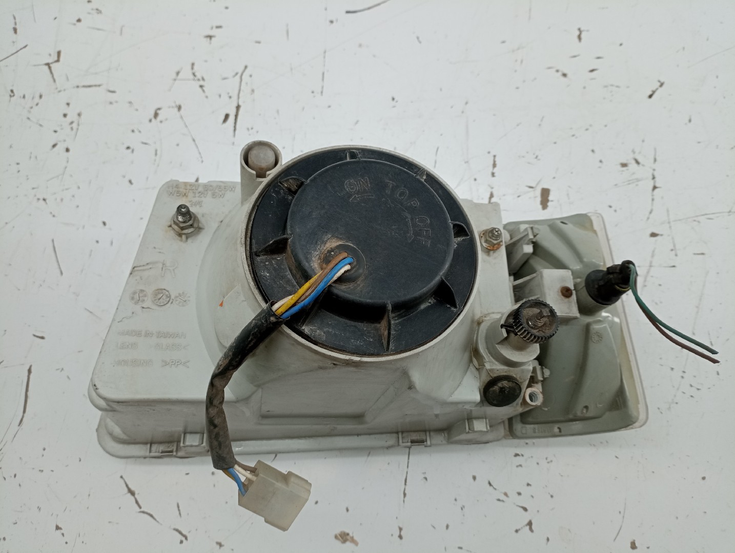 Ótica Direita IVECO DAILY I Camião de plataforma/chassis | 78 - 99 Imagem-3