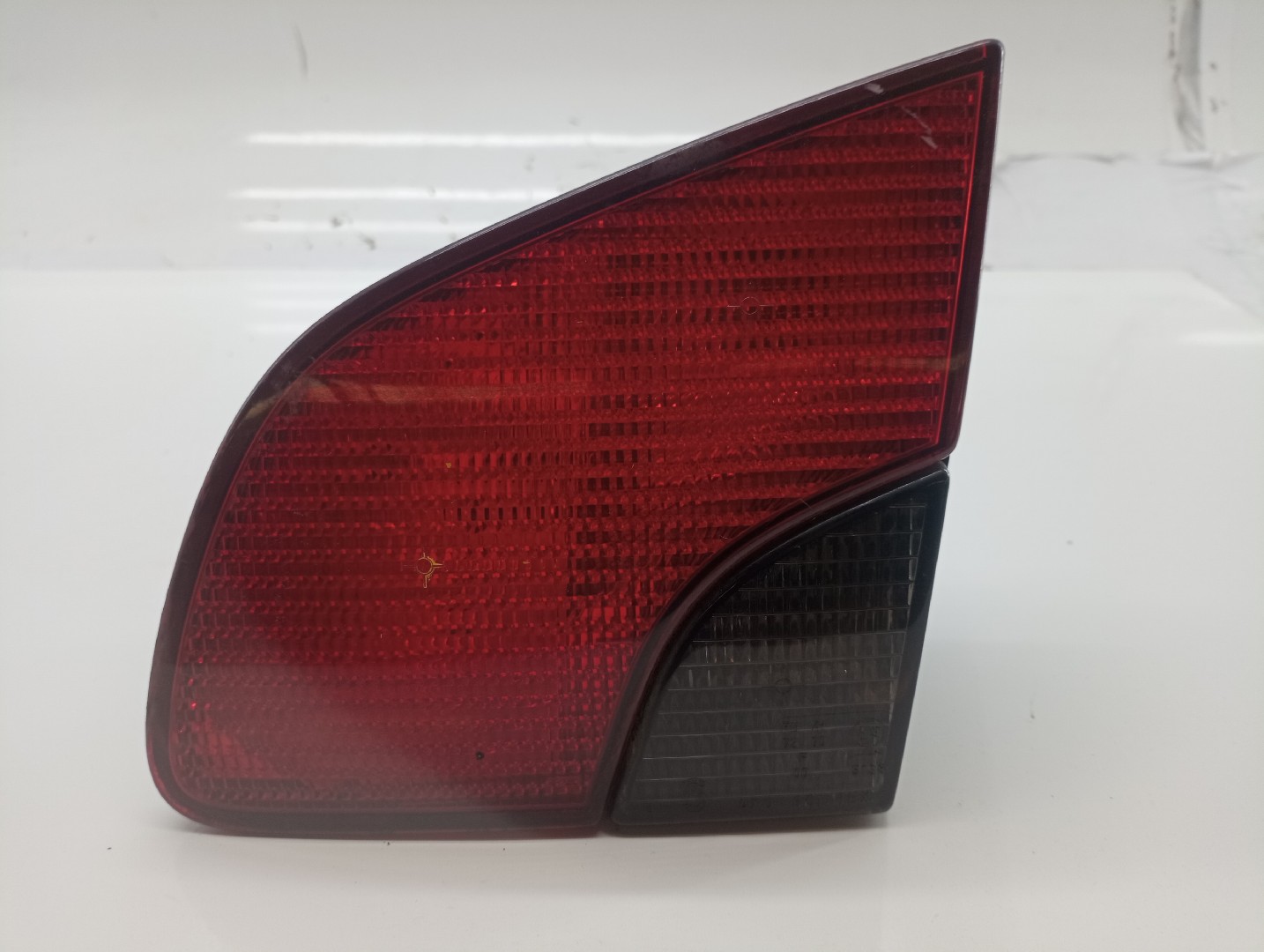 Farolim da Mala Direito PEUGEOT 406 Break (8E/F) | 96 - 04