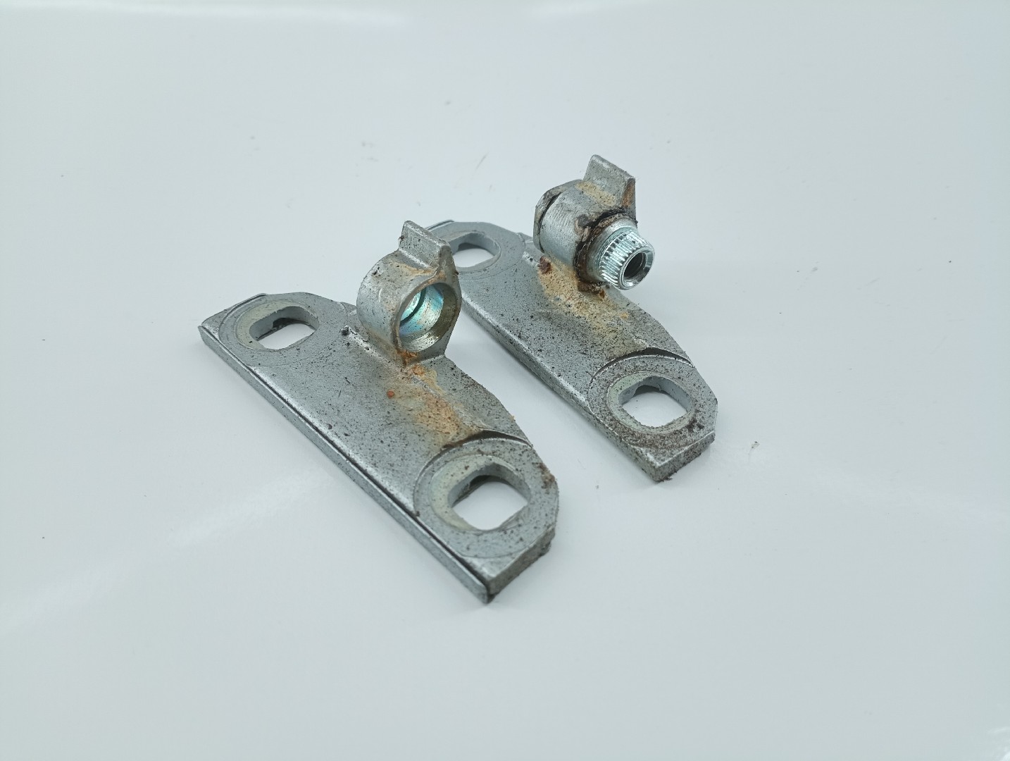 Dobradiças da porta VOLVO XC60 (156) | 08 - 