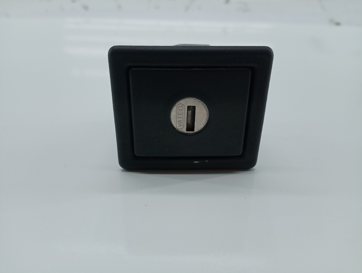Canhão da porta de mala RENAULT CLIO I (B/C57_, 5/357_) | 90 - 98