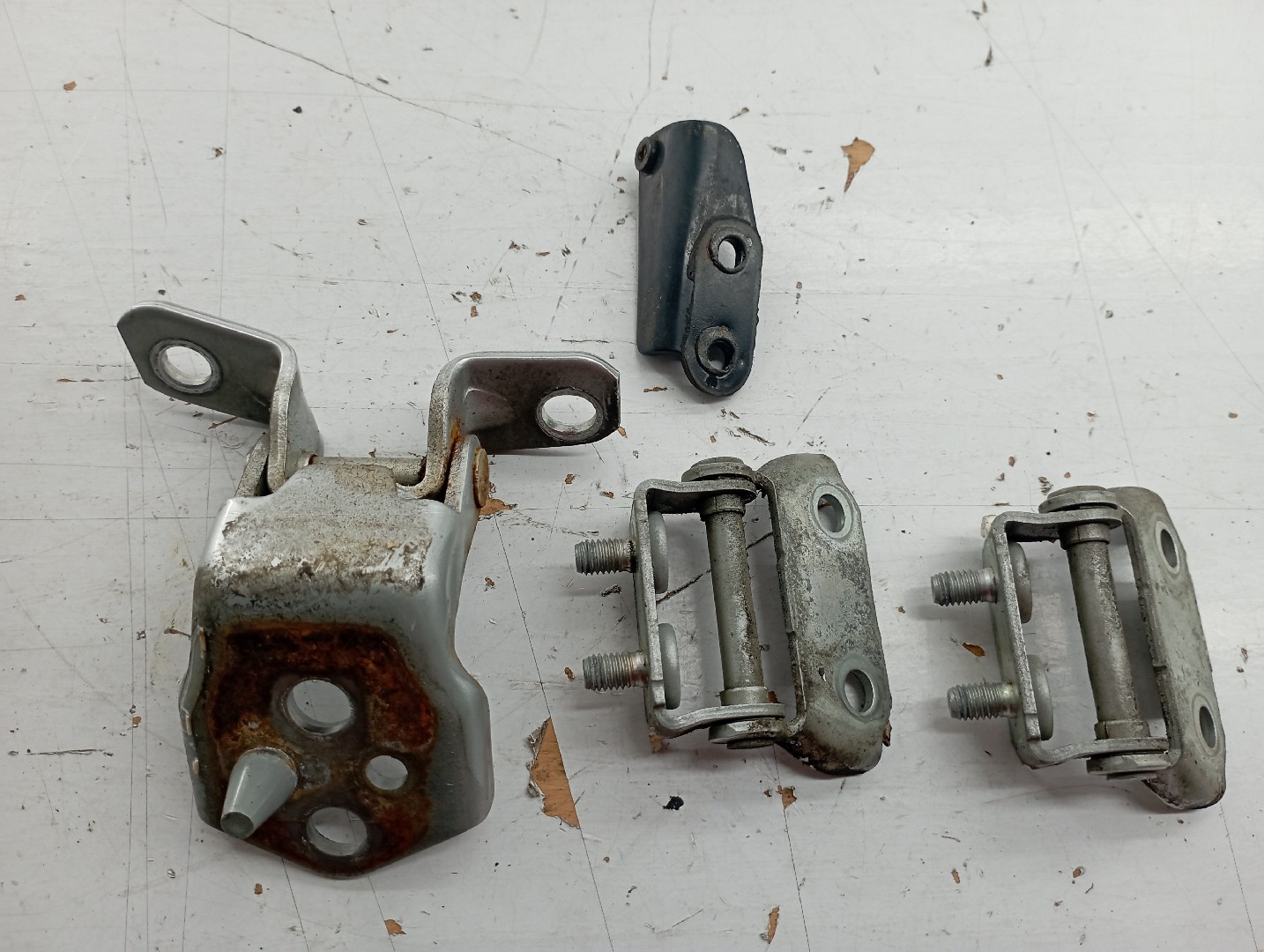 Dobradiças da porta MAZDA 6 Hatchback (GH) | 07 - 13 Imagem-1