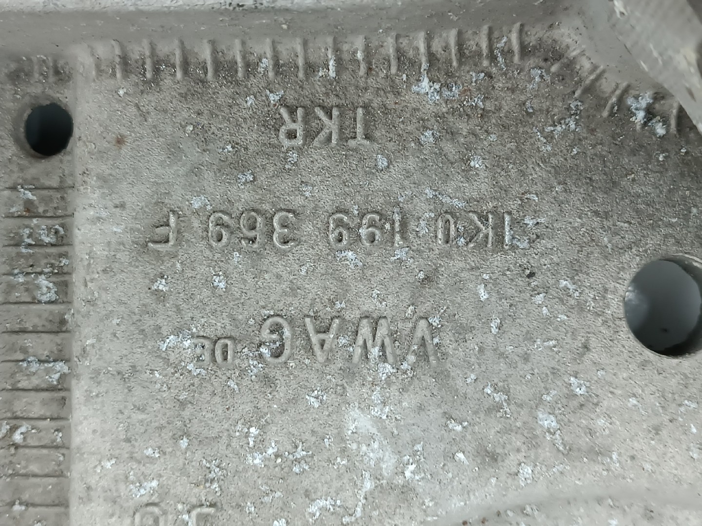 Charriot VOLKSWAGEN GOLF V (1K1) | 03 - 09 Imagem-1