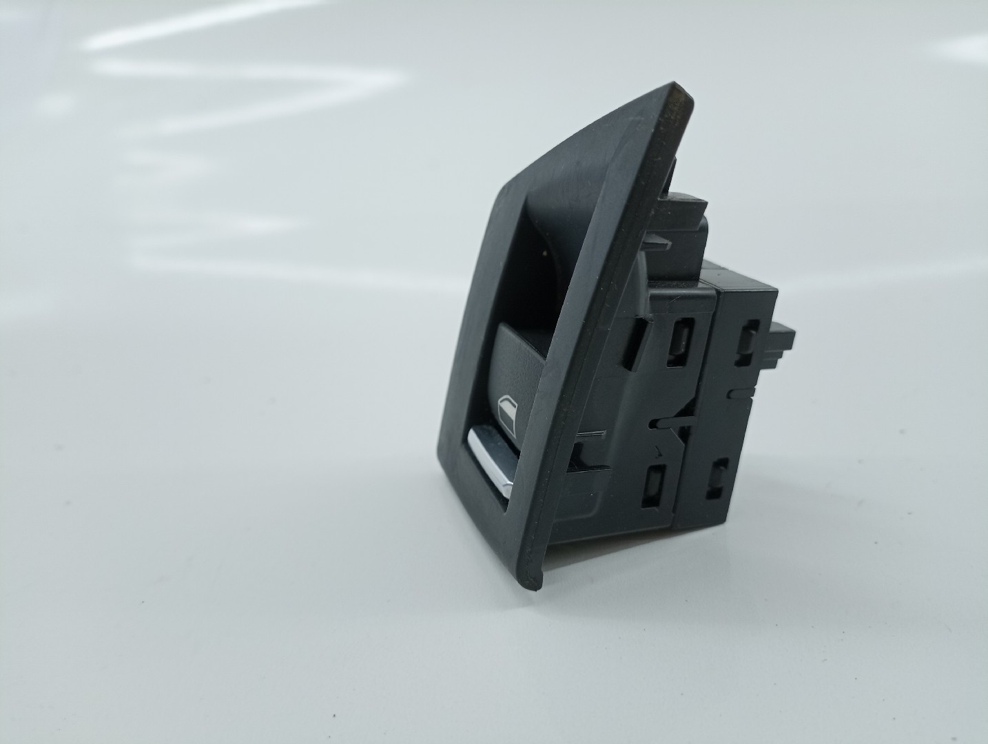 Comutador de vidro frente esquerdo BMW 5 (F10) | 09 - 16 Imagem-1