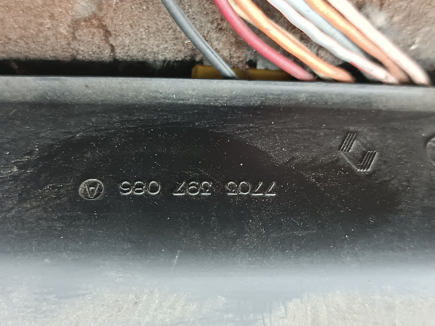 Caixa de fusíveis e relés RENAULT CLIO I (B/C57_, 5/357_) | 90 - 98 Imagem-1