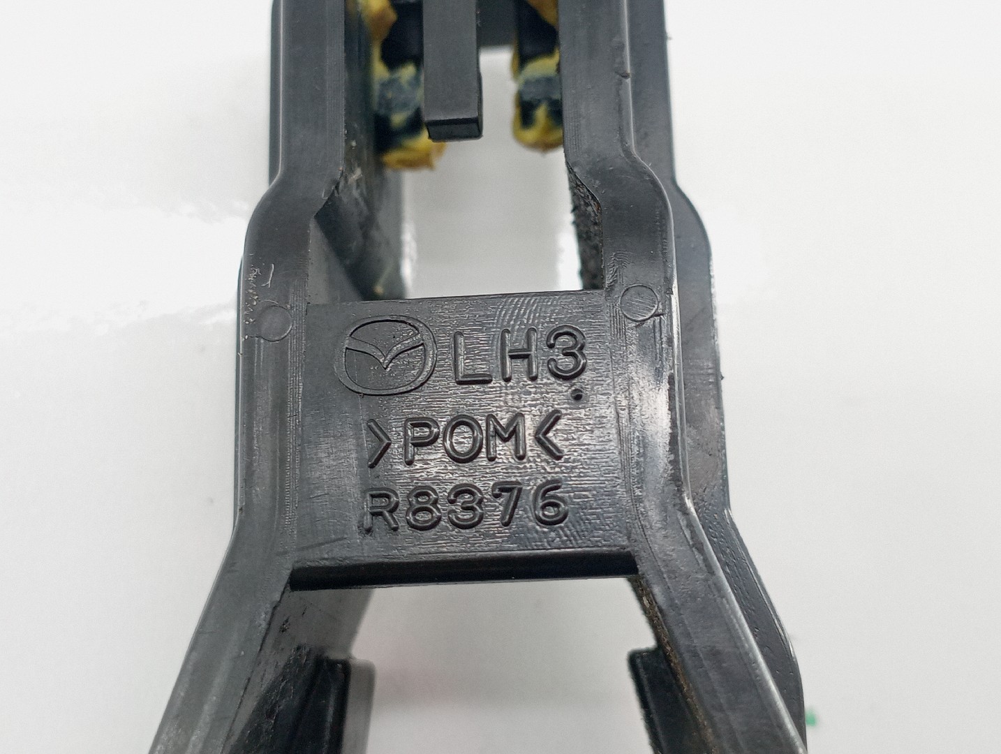 Suporte de Puxador MAZDA DEMIO (DW) | 96 - 03 Imagem-3