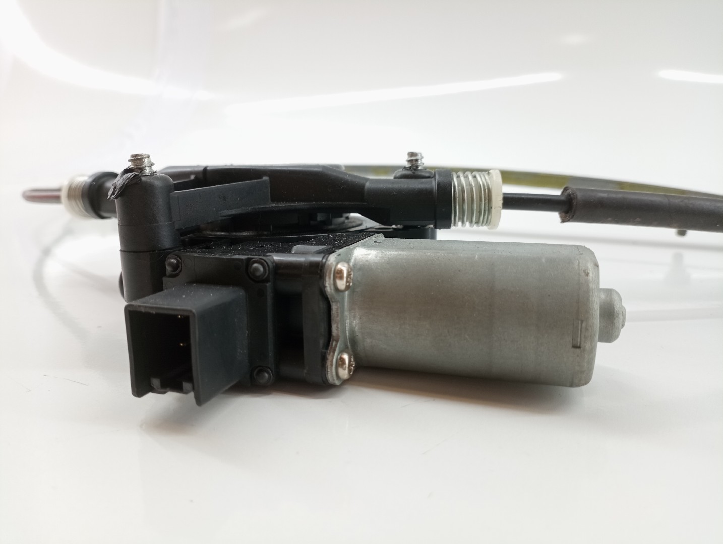 Motor e elevador de vidro trás direito MAZDA 6 Hatchback (GH) | 07 - 13 Imagem-1