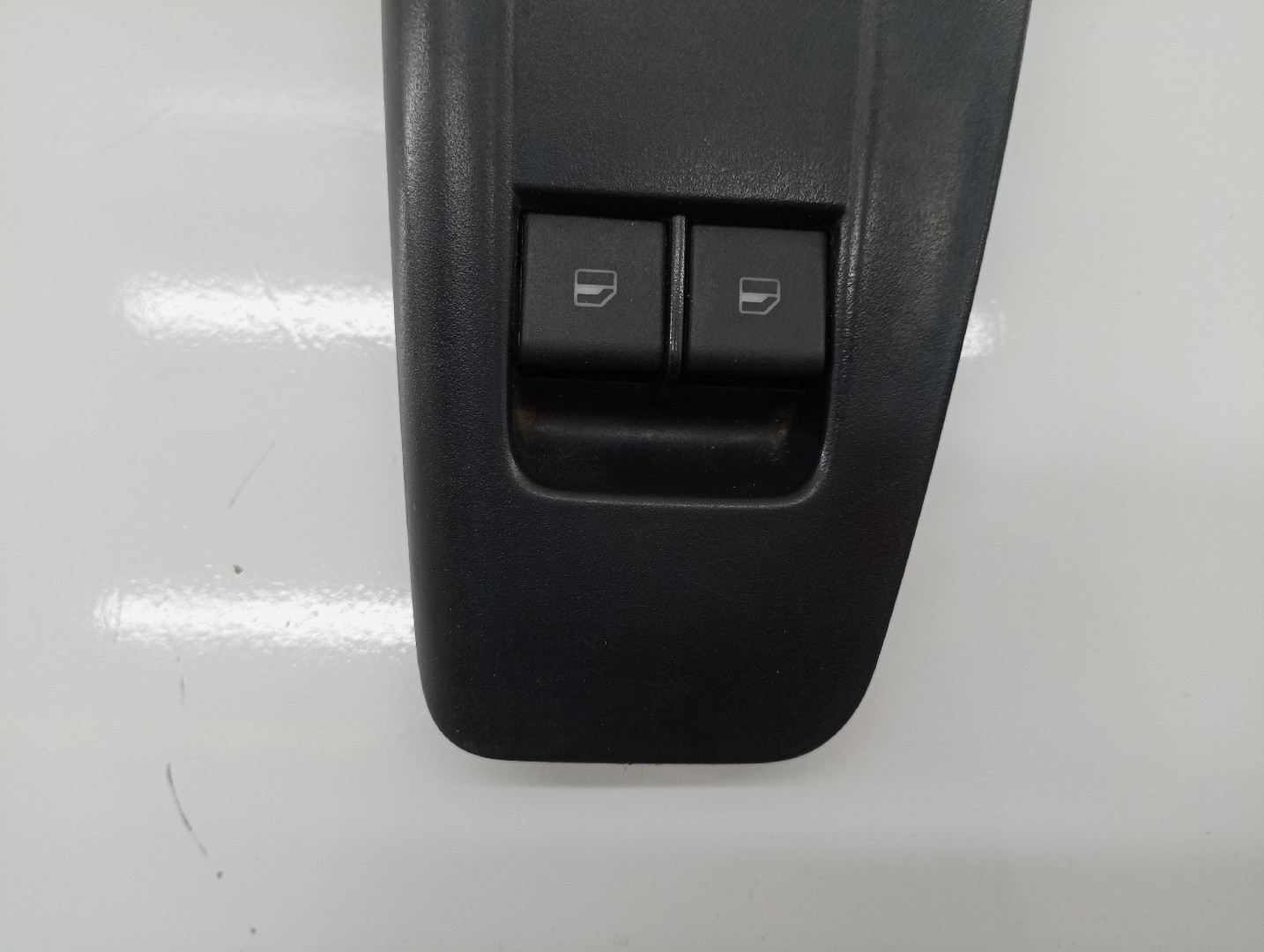 Comutador de vidro frente esquerdo VOLKSWAGEN POLO (9N_) | 01 - 14 Imagem-2