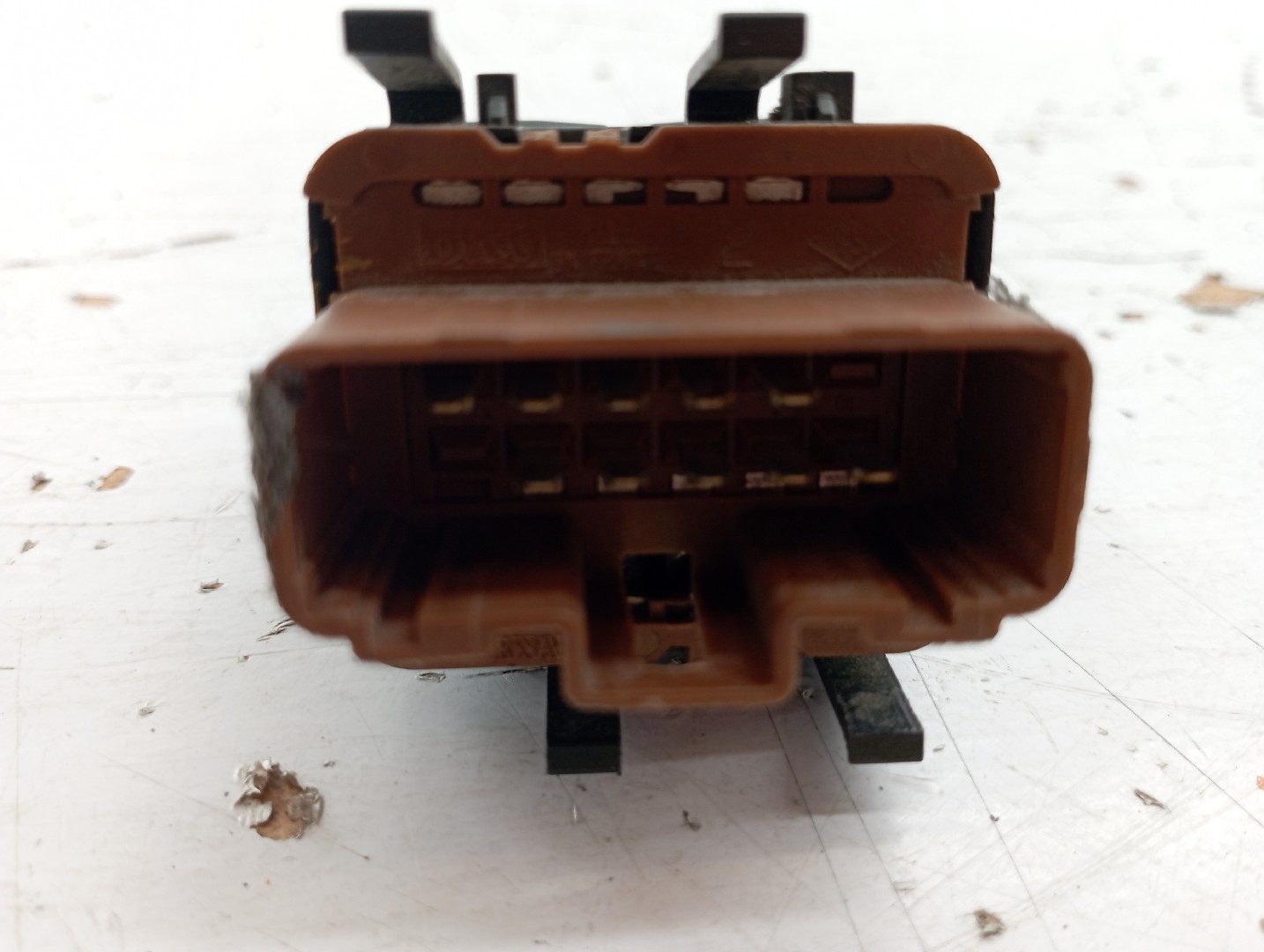 Comutador de vidro frente esquerdo RENAULT MEGANE II três volumes (LM0/1_) | 03 -  Imagem-2