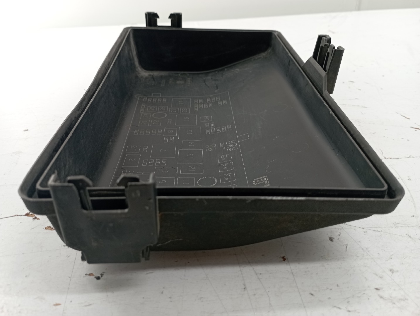 Tampa de caixa de fusiveis OPEL INSIGNIA A (G09) | 08 - 17 Imagem-3
