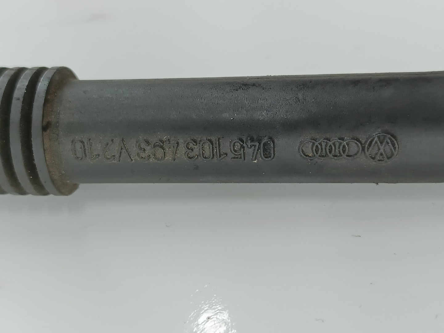 Tubo flexível de respiro VOLKSWAGEN POLO (9N_) | 01 - 14 Imagem-2