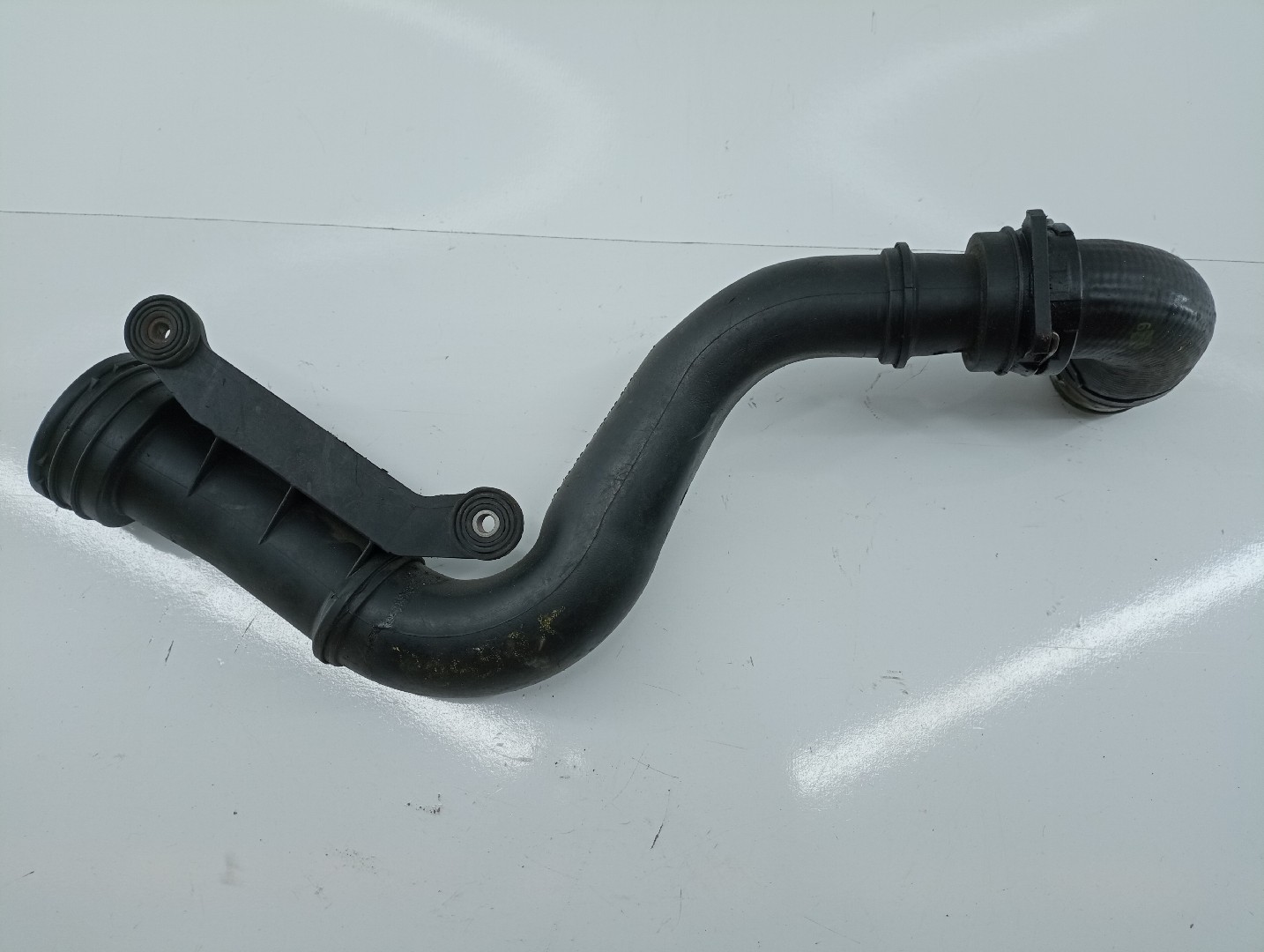 Tubagem do Intercooler VOLKSWAGEN PASSAT Variant (3C5) | 05 - 11 Imagem-3