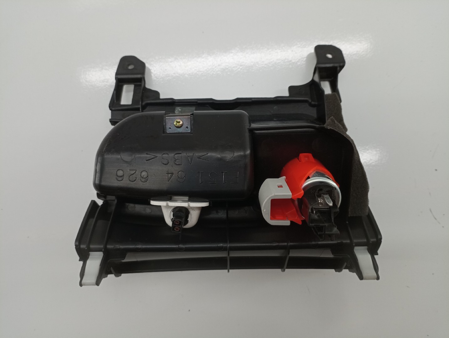 Cinzeiro MAZDA RX-8 (SE, FE) | 03 - 12 Imagem-2