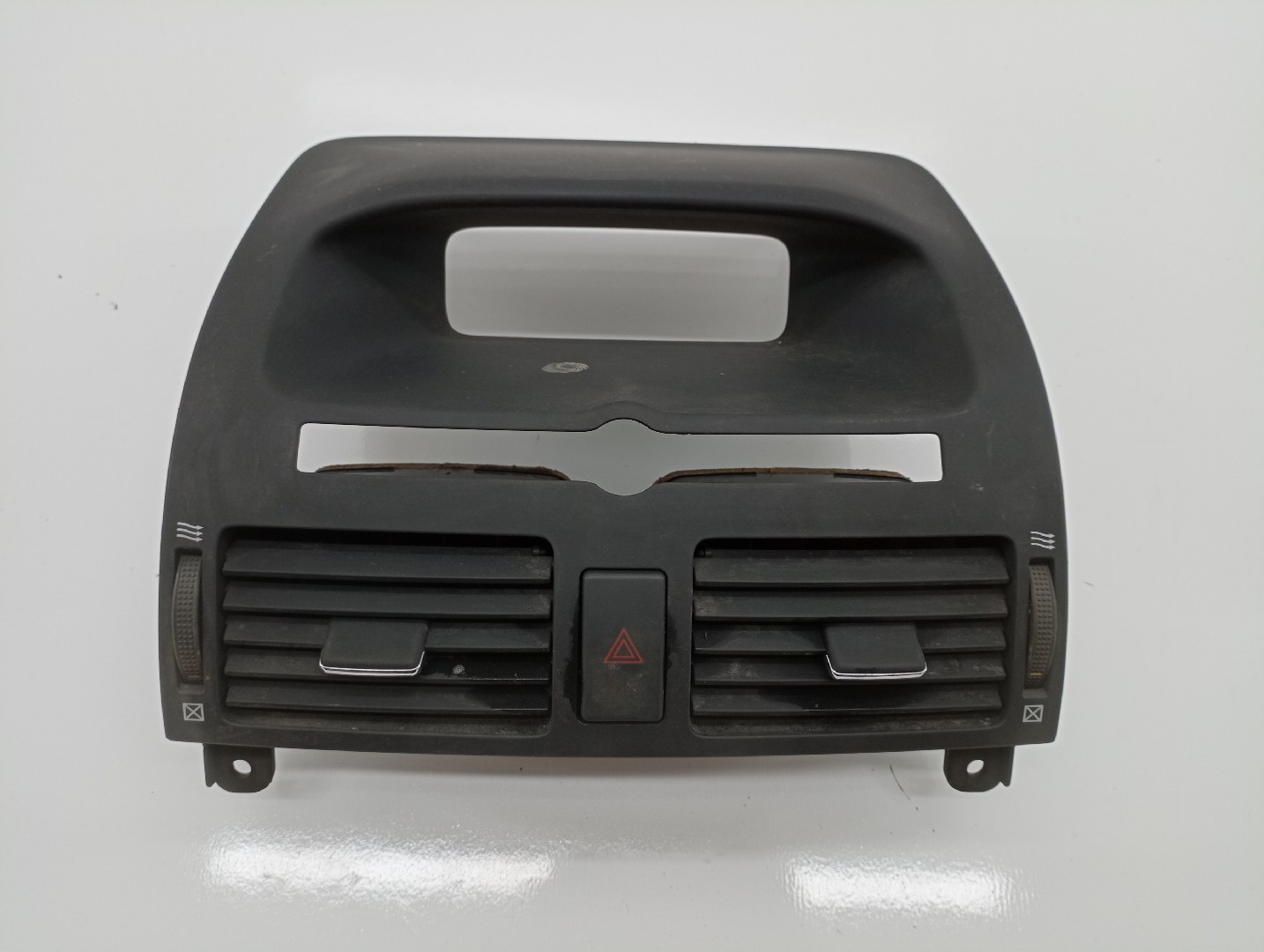 Difusor de ar TOYOTA AVENSIS (_T25_) | 03 - 08
