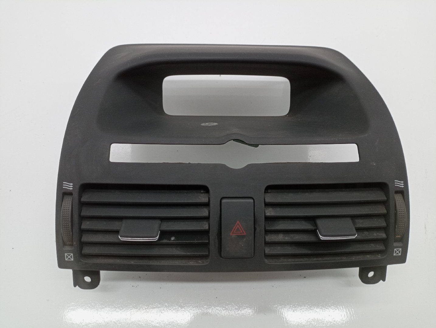 Difusor de ar TOYOTA AVENSIS (_T25_) | 03 - 08 Imagem-5