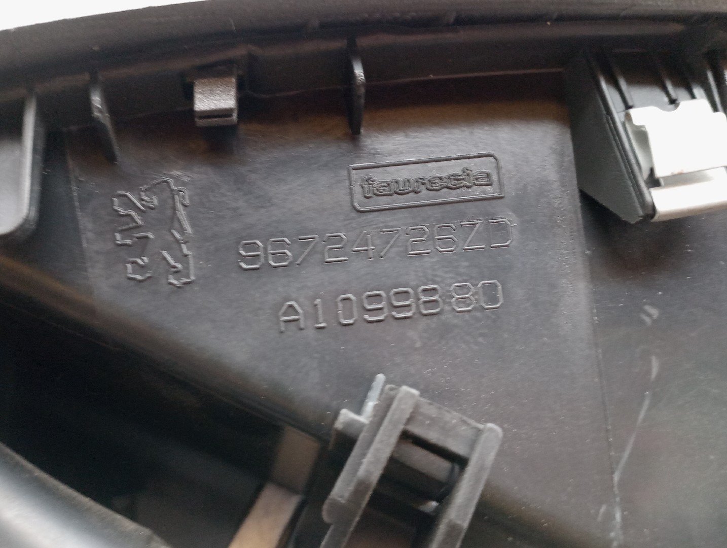Difusor de ar central PEUGEOT 207 (WA_, WC_) | 06 - 15 Imagem-3