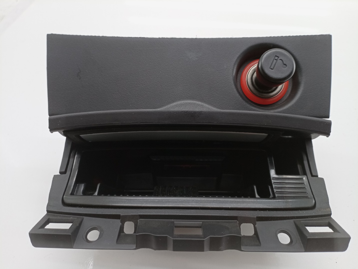 Cinzeiro MAZDA 3 (BK) | 03 - 09 Imagem-2