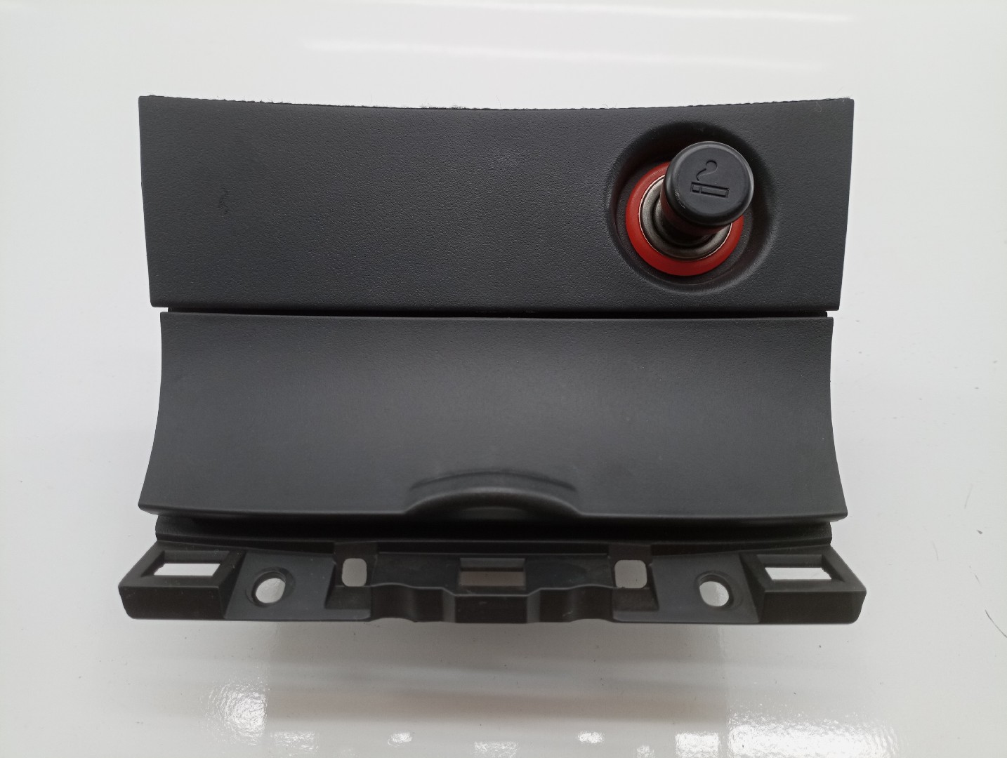 Cinzeiro MAZDA 3 (BK) | 03 - 09 Imagem-10