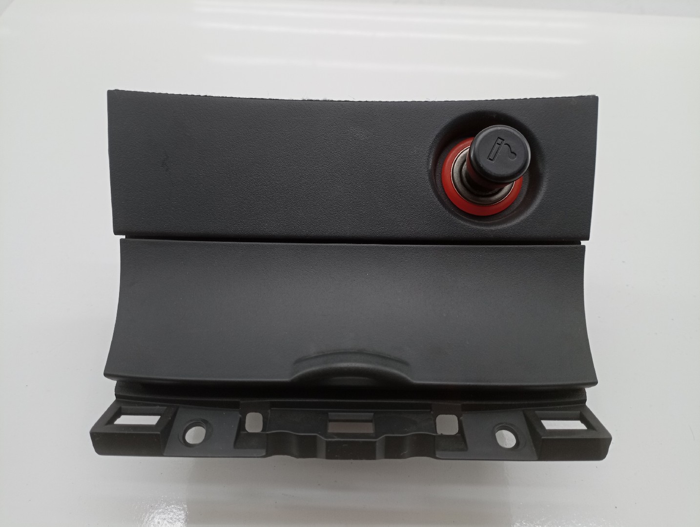 Cinzeiro MAZDA 3 (BK) | 03 - 09 Imagem-9