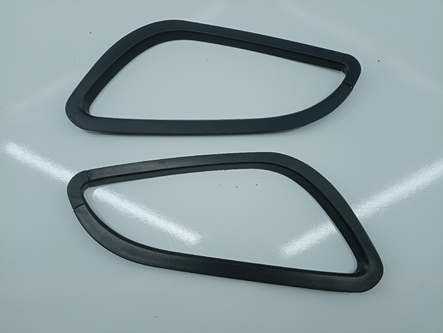 Moldura exterior traseira direita e esquerda SMART CITY-COUPE (450) | 98 - 04