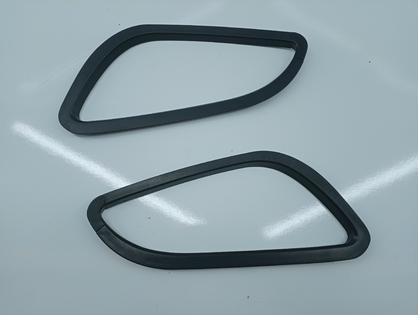 Moldura exterior traseira direita e esquerda SMART CITY-COUPE (450) | 98 - 04 Imagem-3
