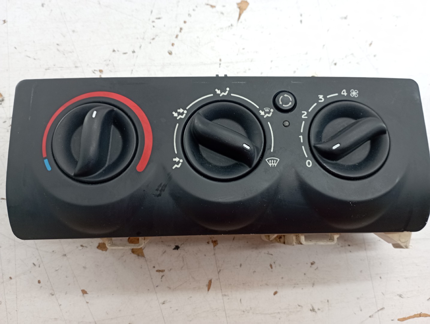 Módulo climatronic RENAULT CLIO II Caixa (SB0/1/2_) | 98 - 