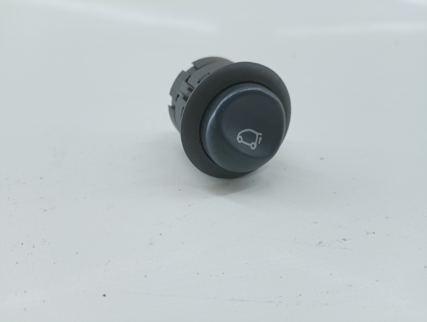 Botão de abertura da mala SMART CITY-COUPE (450) | 98 - 04