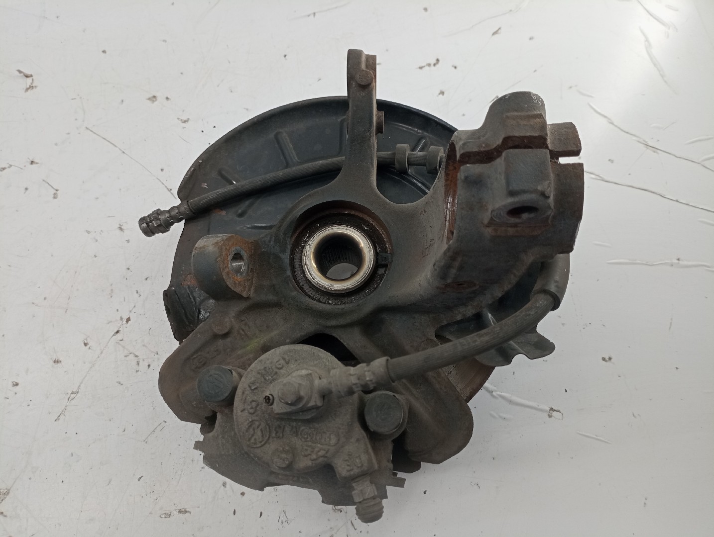 Manga de eixo frente esquerda VOLKSWAGEN POLO (6R1, 6C1) | 09 - 
