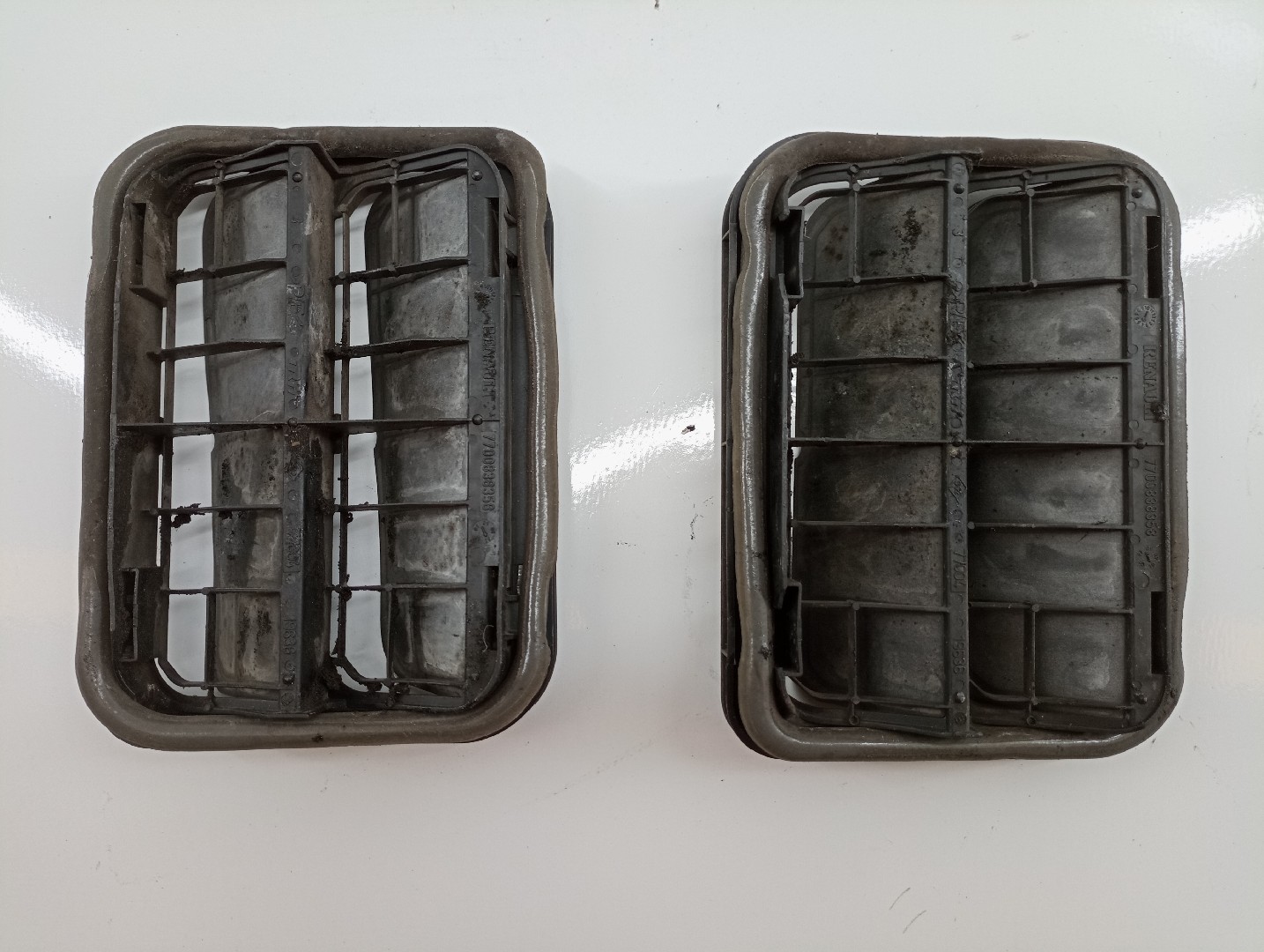 Painel de Ventilação da Carroceria RENAULT LAGUNA II Grandtour (KG0/1_) | 01 - 07