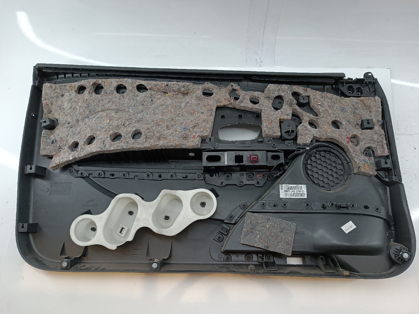 Quartela de porta frente direita RENAULT MEGANE III Coupé (DZ0/1_) | 08 - 