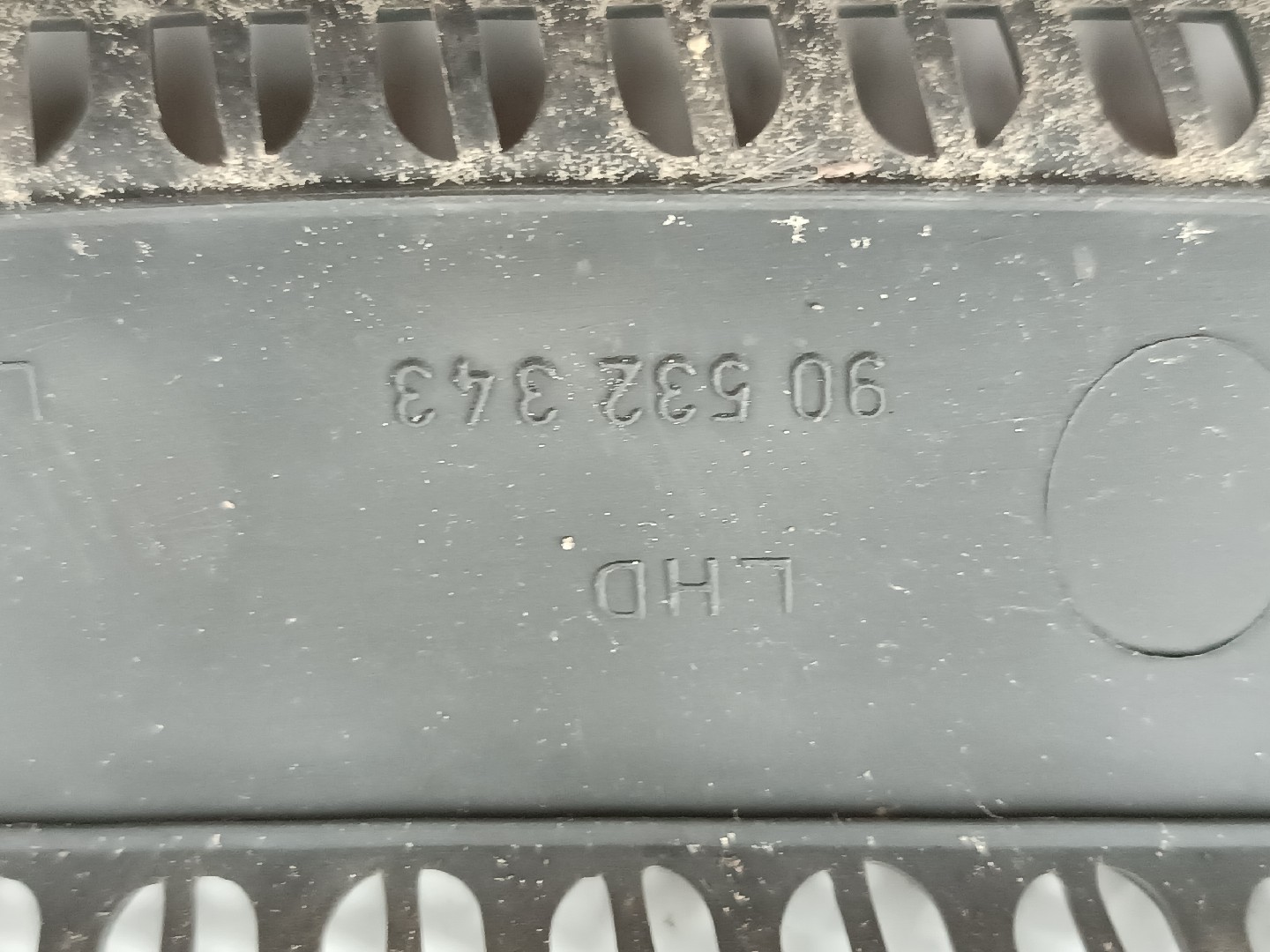 Grelha de torpedo OPEL CORSA B (S93) | 93 - 02 Imagem-1