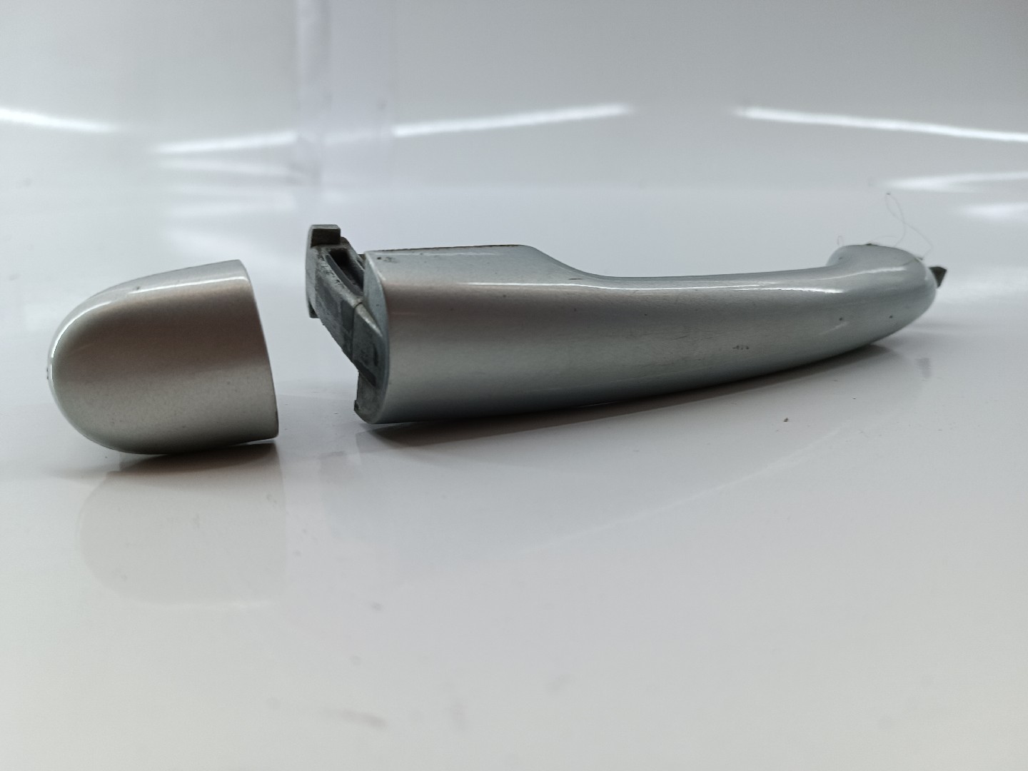 Puxador exterior traseiro direito RENAULT LAGUNA II Grandtour (KG0/1_) | 01 - 07 Imagem-1