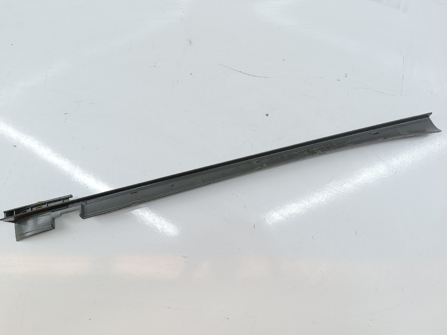 Friso da porta da frente RENAULT LAGUNA II (BG0/1_) | 01 - 07